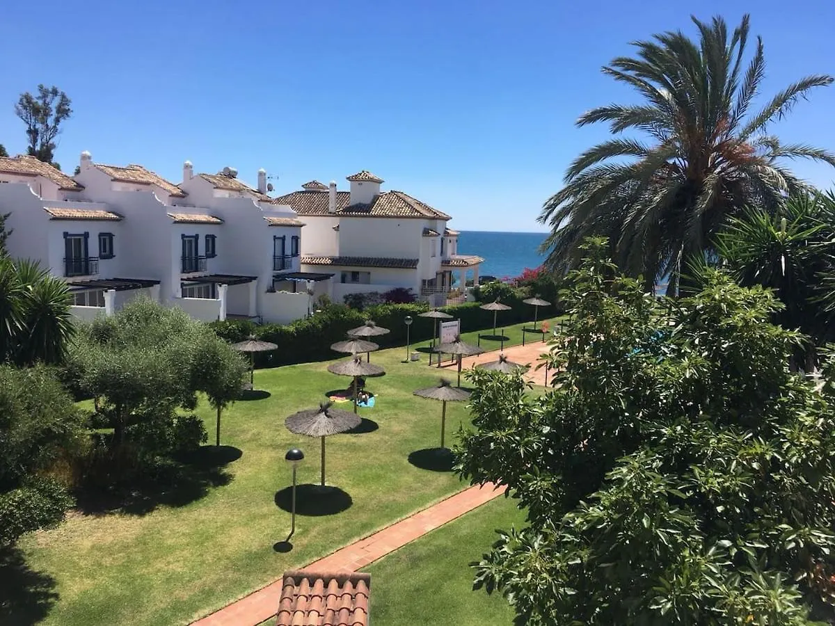 Bahia De Estepona 0*,