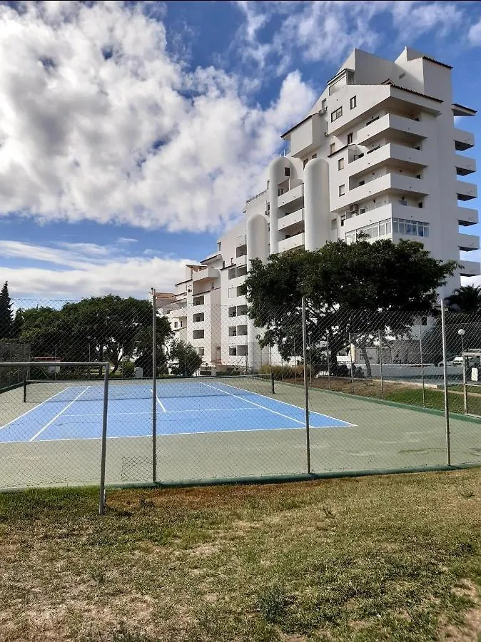 Bahia De Estepona 0*,  España